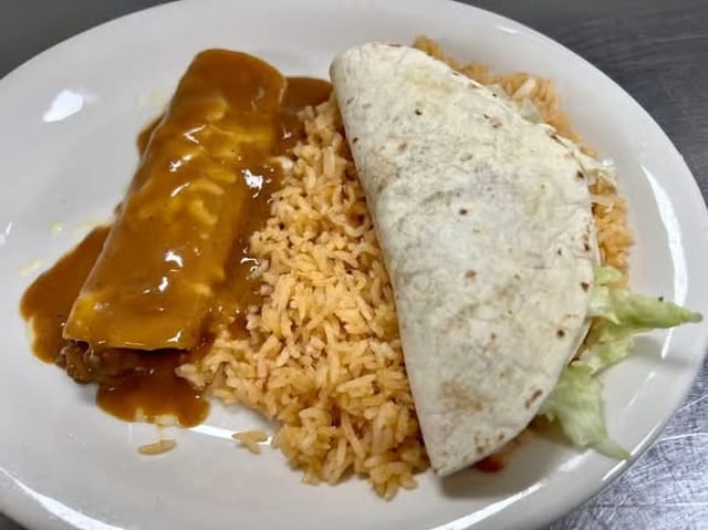 Beef Enchilada, Beef Burrito & Rice.